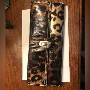 Leopard wallet shiny brown black gold silver clasp